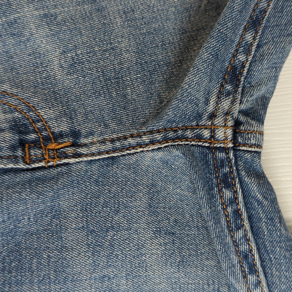 Abercrombie & Fitch Distressed Ankle Straight Ultra High Rise Curve Love Jeans - Picture 13 of 15